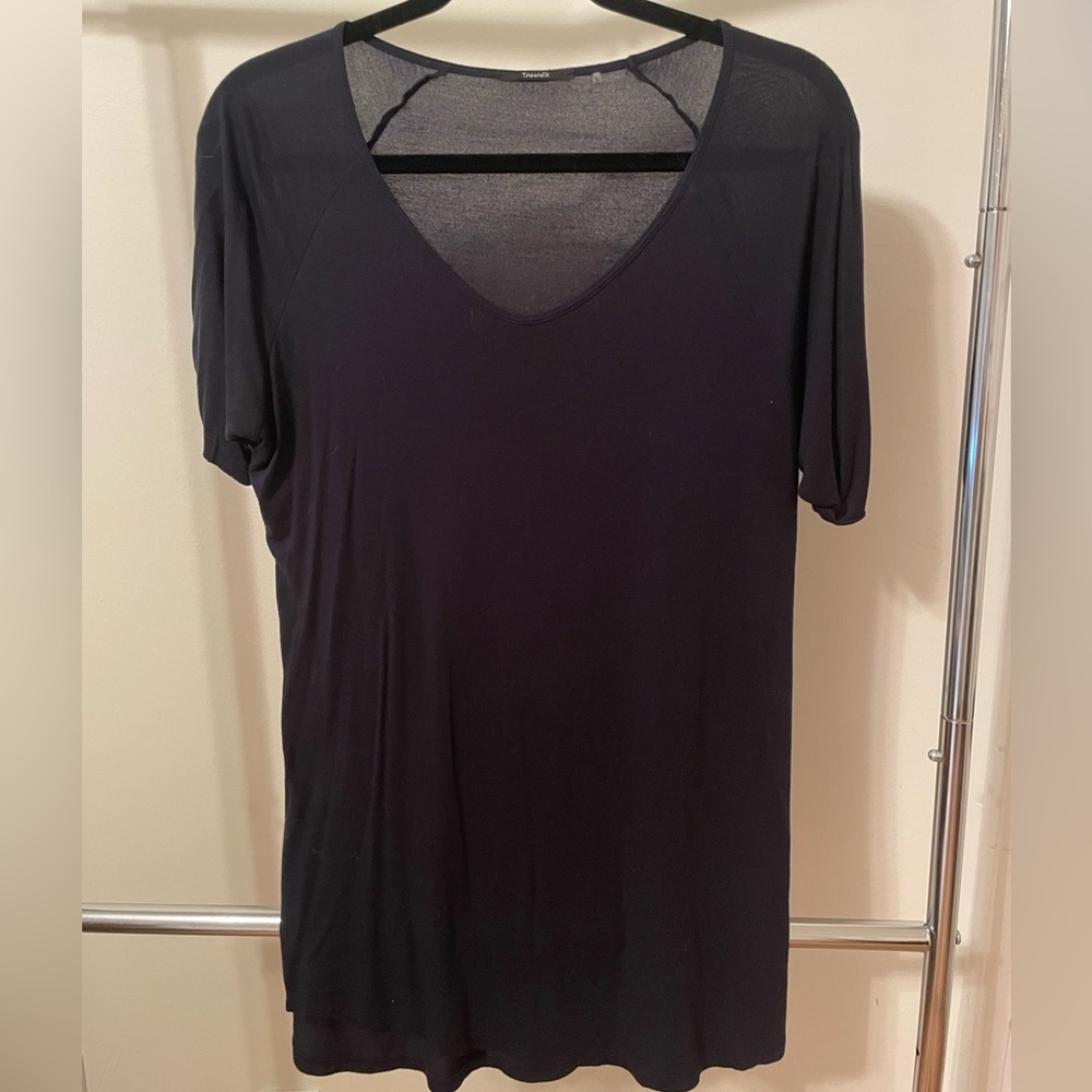 Tahari Gray Relaxed Short Sleeve Tee